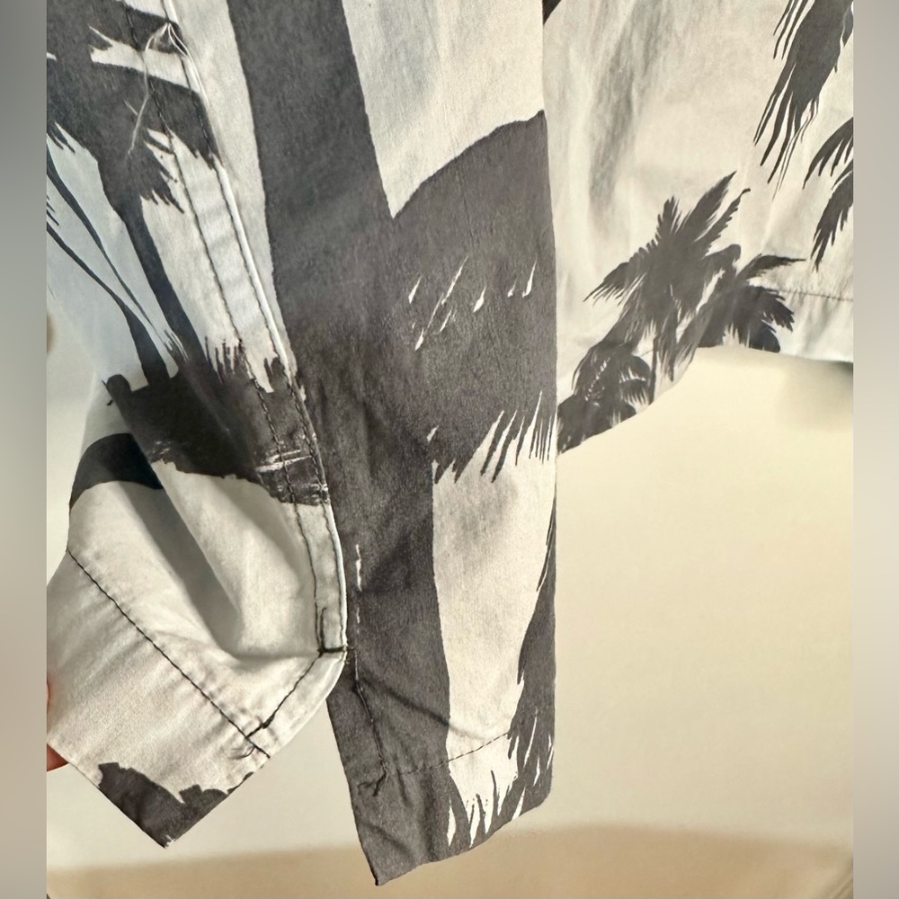 ZARA Gray And White Palm Leaves Hawaiian Style Button Up Short sleeve Shirt L - Picture 5 of 14